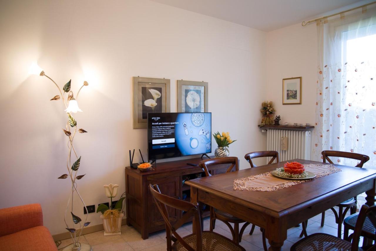 Appartamento Con Giardino E Parcheggio Privato 贝拉焦 外观 照片