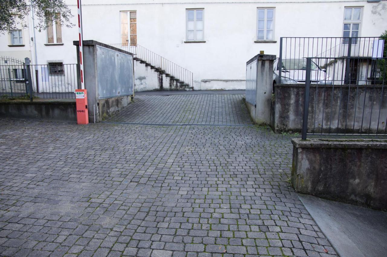 Appartamento Con Giardino E Parcheggio Privato 贝拉焦 外观 照片