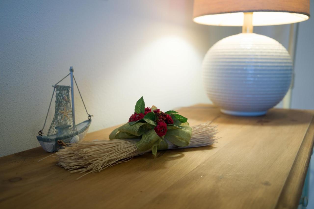 Appartamento Con Giardino E Parcheggio Privato 贝拉焦 外观 照片