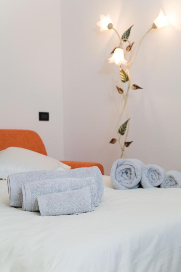 Appartamento Con Giardino E Parcheggio Privato 贝拉焦 外观 照片
